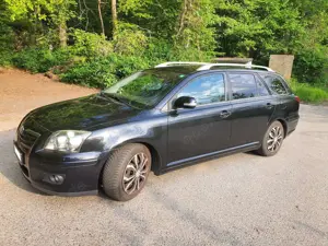 Toyota Avensis Avensis Combi 1.8 VVT-i Combi Team