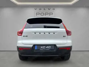 Volvo XC40 B3 Plus Black Edition 20" ACC FHZ HK LED Bild 4