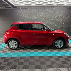 Suzuki Swift Comfort+/SHZ/RFK/1HND Bild 5