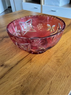 Böhmische Glasschüssel Rot   Überfangglas, handgeschliffen,