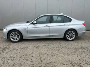 BMW 316 i Sport Line *Sportsitze*PDC*Xenon*17"Alu