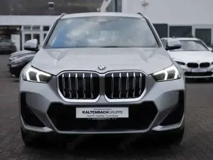 BMW X1 sDrive 18i M Sport LED NAVI KAMERA SHZ PDC Bild 2
