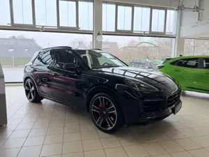 Porsche Cayenne GTS *Pano, Chrono, Burmester*