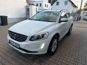 Volvo XC60 XC60 Momentum 2WD Bild 2