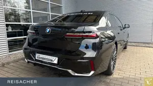 BMW 740 d A xDrive M-Sport ACC HUD 360° SkyLou Sitzhg Bild 2