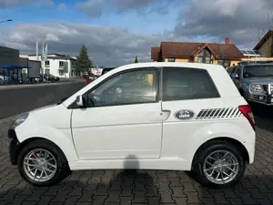 Ligier Others Ixo DCI-Motor-8 Fach Bereift Bild 2