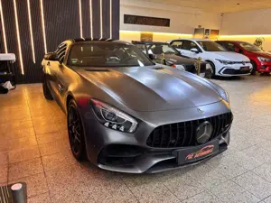 Mercedes-Benz AMG GT S Coupe Bild 4