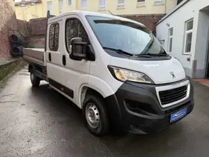 Peugeot Boxer Doka Pritsche L3 140 PS BlueHDi*7-Sitzer* Bild 2