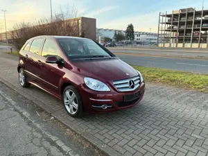 Mercedes-Benz B 200 Grand Edition-Automatik-Navi-eSD-Bi-Xenon