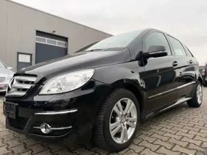 Mercedes-Benz B 200 *Turbo*PANO*LEDER*HARMANKARDON SOUNDANL.*