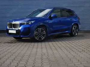 BMW iX1 xDrive30 M Sport HuD HiFi-h/k Pano 360° AHK