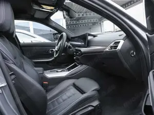 BMW 330 i xDrive Automatic M Sportpaket Innovationsp. Bild 4