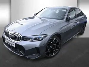 BMW 330 i xDrive Automatic M Sportpaket Innovationsp. Bild 2