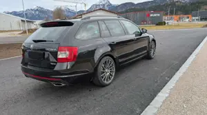 Skoda Octavia Octavia 2.0 TSI Combi RS PANO SPUR Bild 4