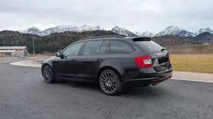 Skoda Octavia Octavia 2.0 TSI Combi RS PANO SPUR Bild 3