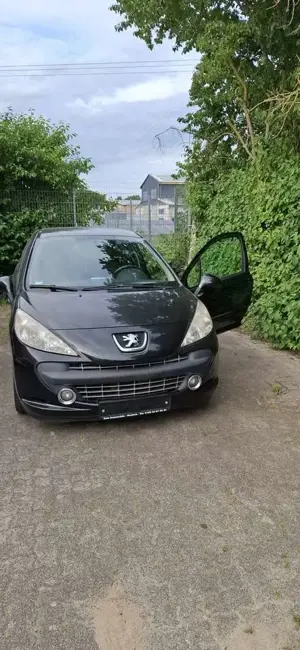 Peugeot 207 207  3-Türer 120 Sport Bild 3