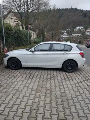 BMW 114 114i Bild 3
