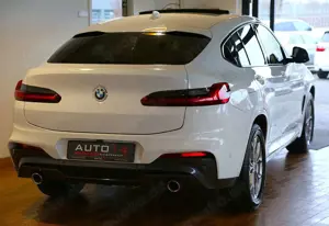 BMW X4 xD 30i M Sport Panorama LED HUD AHK Kamera Bild 2
