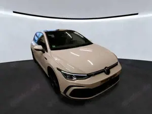 Volkswagen Golf VIII 1.5 TSI Lim. R-LINE*VIRTUAL*PANO*LED* Bild 2