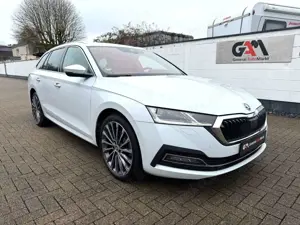 Skoda Octavia Combi First Edition iV/HUD/Massage/SBL/ Bild 3