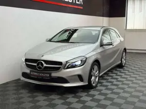 Mercedes-Benz A 220 Urban 4Matic Automatik Navi*SHZ*LED*PDC