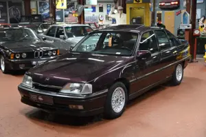 Opel Omega A 2.6 GL Diamant *KLIMA*SHD*GARANTIE* Bild 2