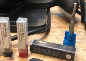 Shaper origin mit workstation und extra Fräsern 