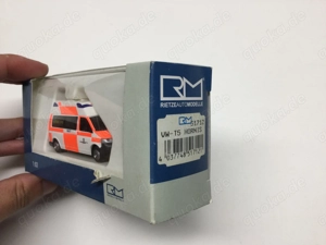 Rietze 1:87 Modellauto VW T5 Notarzt  Bild 2