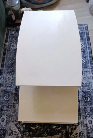 verschenke weißen Couchtisch 