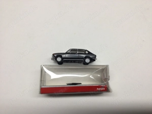 Herpa 1:87 Modellauto BMW TII 2002