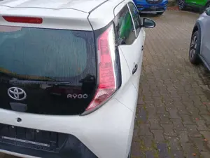 Toyota Aygo Aygo 5-Türer x-cite Bild 3