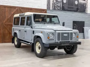 Land Rover Defender 110 STATION WORKS V8 ISLAY EDITION - 1 of 30