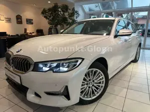 BMW 330 i Touring xDrive Luxury Line|LED|Leder|Kamera
