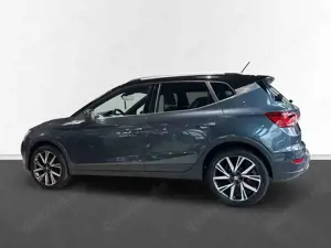 SEAT Arona 1.5 TSI FR DSG LED LM 18" Navi PDC+RFK ACC Bild 4