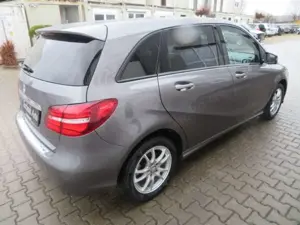 Mercedes-Benz B 180 B-Klasse 65567km TÜV10/27 - image 5