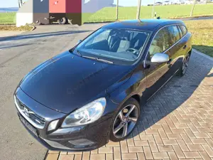 Volvo V60 R-Design Bild 3
