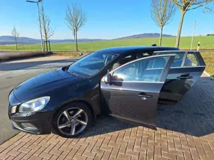 Volvo V60 R-Design Bild 4