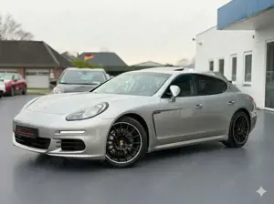 Porsche Panamera 4s Approved PANO ACC 20" Kamera Niveau Bild 3