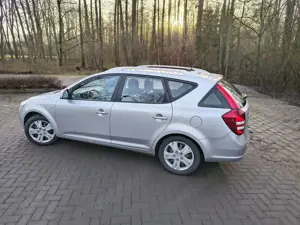 Kia Ceed / cee'd 1.4 CVVT EX Bild 5