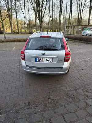 Kia Ceed / cee'd 1.4 CVVT EX Bild 4