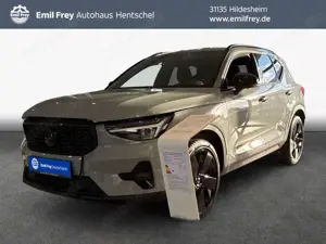 Volvo XC40 XC40 B3 B DKG Plus Black Edition 120 kW, 5-türig
