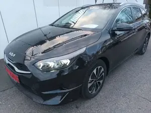 Kia Ceed SW / cee'd SW CEED SPORTWAGON 1.5T-GDI TOP LED+NAVI+KLIMAAUT!!