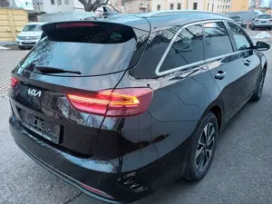 Kia Ceed SW / cee'd SW CEED SPORTWAGON 1.5T-GDI TOP LED+NAVI+KLIMAAUT!! Bild 2