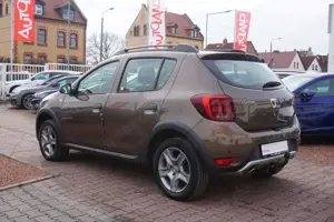 Dacia Sandero Stepway Prestige Navi AHK Leder DAB PDC Bild 4