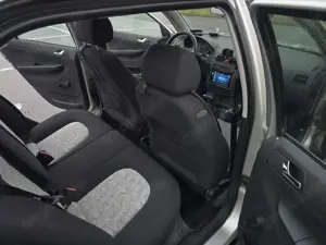 Skoda Fabia Automatik, Tempomat, Kamera, Parksensoren TÜV bis 06.2027 Klimaanlage Bild 2