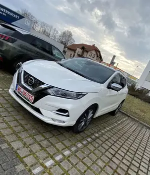 Nissan Qashqai 1.3 DIG-T TEKNA+
