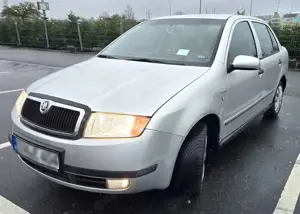 Skoda Fabia Automatik, Tempomat, Kamera, Parksensoren TÜV bis 06.2027 Klimaanlage