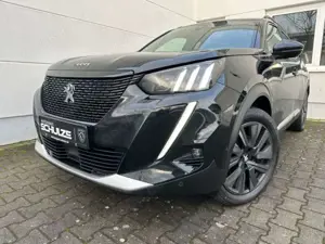 Peugeot 2008 Elektro GT Bild 2
