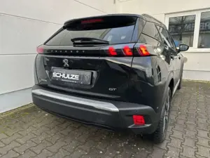 Peugeot 2008 Elektro GT Bild 5