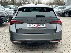 Skoda Octavia 2.0 DSG Sportline MATRIX*AHK*CANTON*5J.G Bild 4